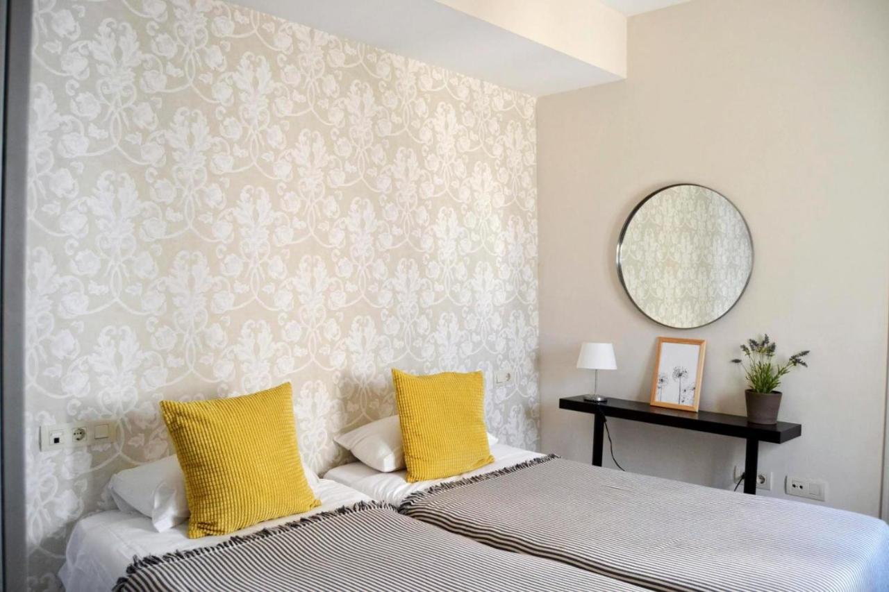 Apartamentos Altamira เซบีญา ภายนอก รูปภาพ