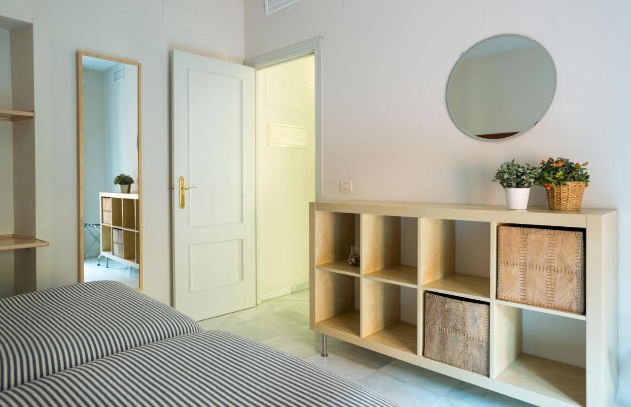 Apartamentos Altamira เซบีญา ภายนอก รูปภาพ