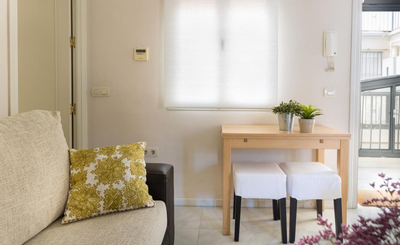 Apartamentos Altamira เซบีญา ภายนอก รูปภาพ