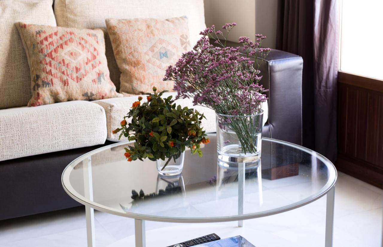 Apartamentos Altamira เซบีญา ภายนอก รูปภาพ
