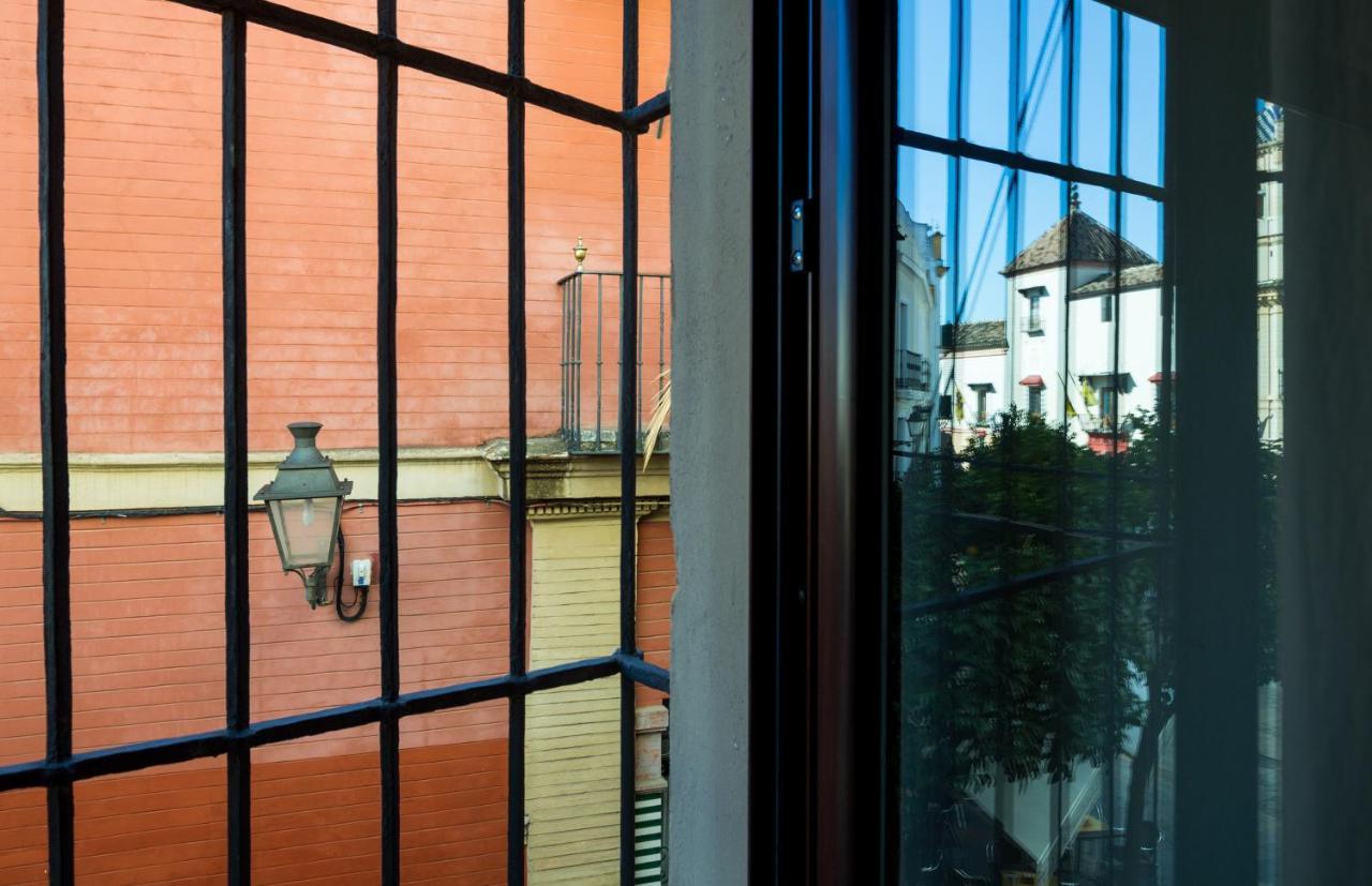 Apartamentos Altamira เซบีญา ภายนอก รูปภาพ