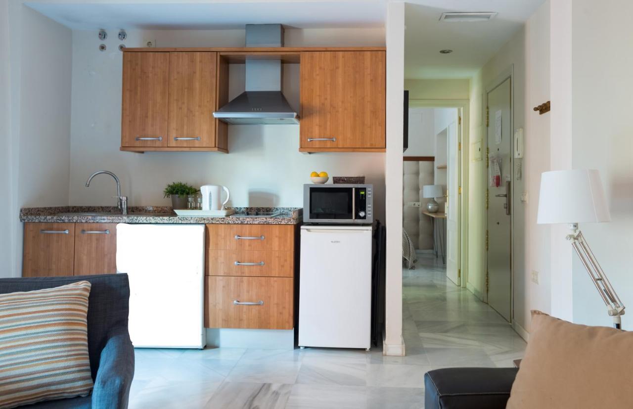 Apartamentos Altamira เซบีญา ภายนอก รูปภาพ