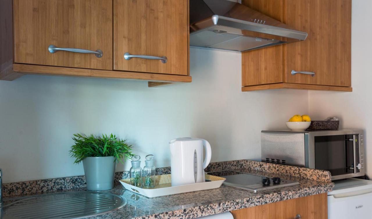 Apartamentos Altamira เซบีญา ภายนอก รูปภาพ